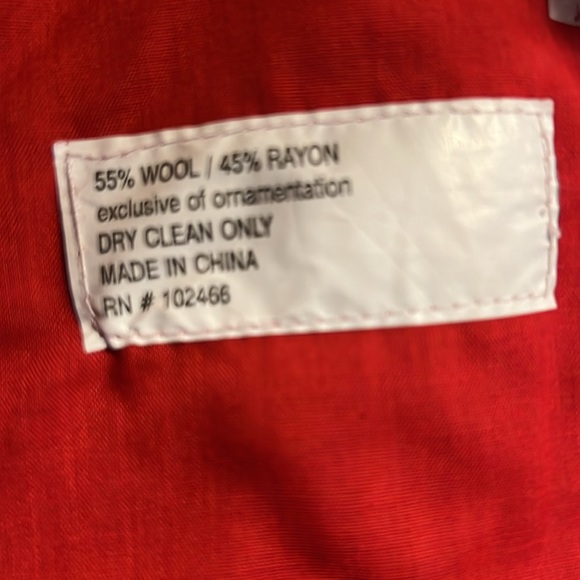 Red Wool Christmas Tree Skirt - Picture 2 of 3